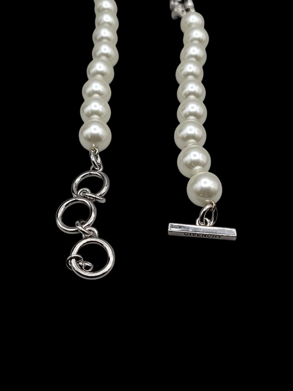Givenchy Hematite-Plated Chain & Faux Pearl Necklace Glass Stones Accent Vtg 19" - Picture 15 of 16